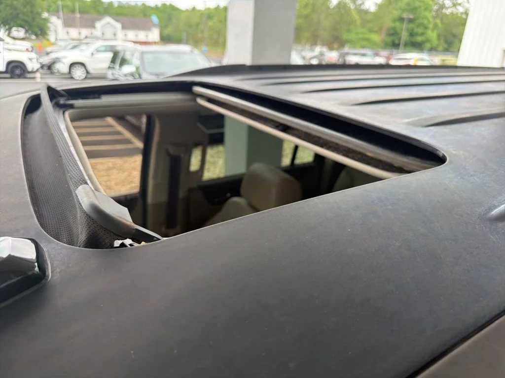 Used 2018 ONYX BLACK GMC SLT image 10