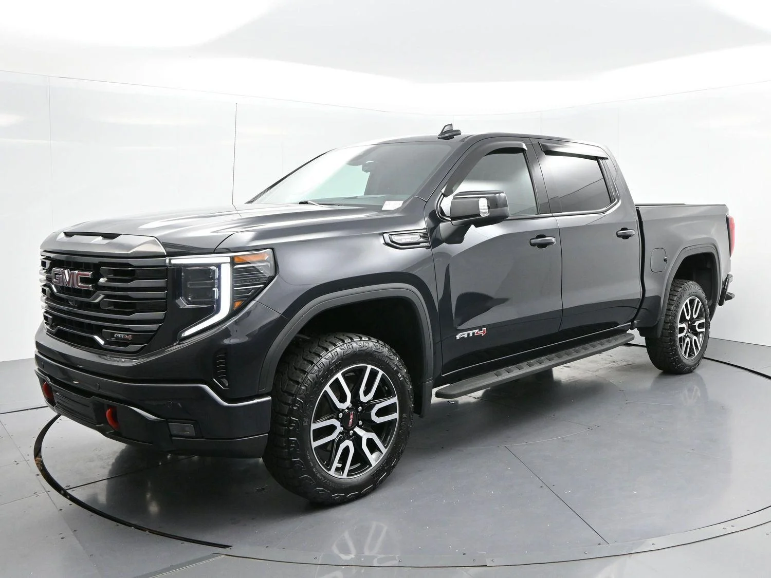 Used 2024 Titanium Rush Metallic GMC AT4 image 3