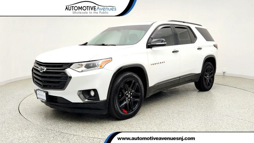 2021 Chevrolet Traverse AWD Premier's photo