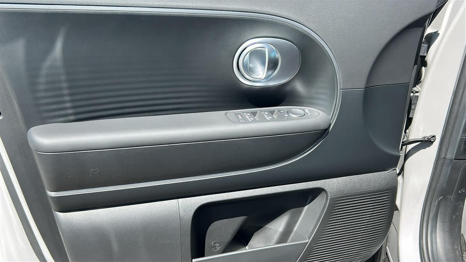 New 2026 Cyber Gray Hyundai SE image 55