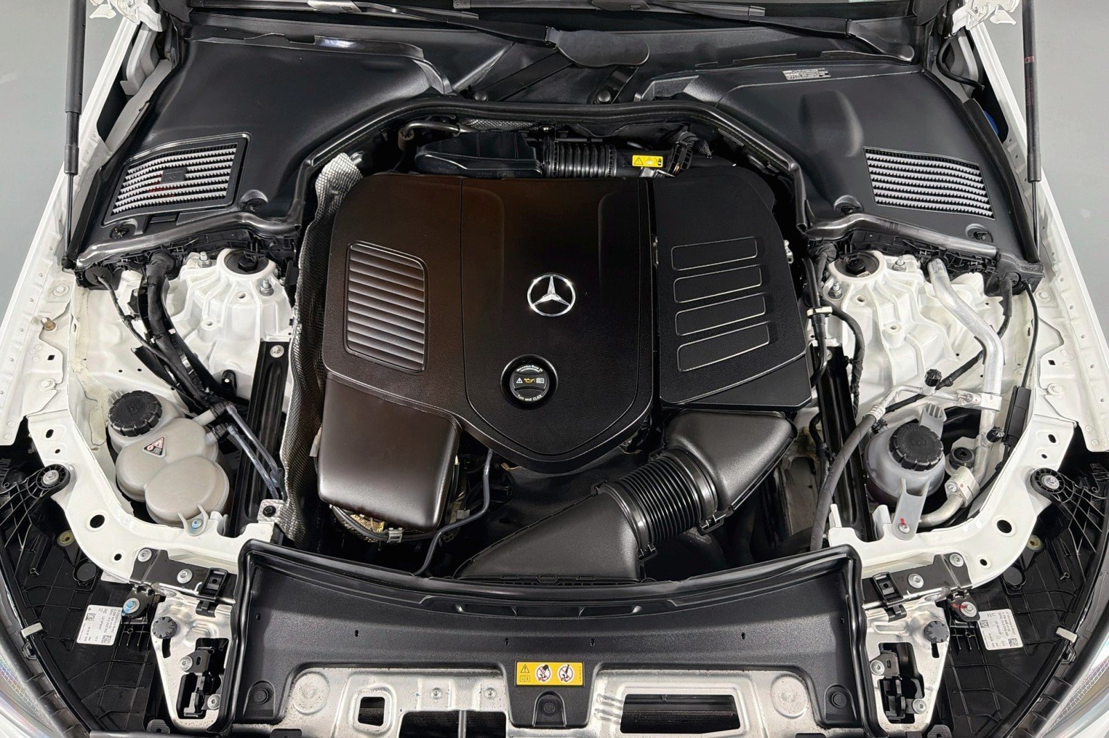 Certified Used 2023 Polar White Mercedes-Benz C 300 image 12