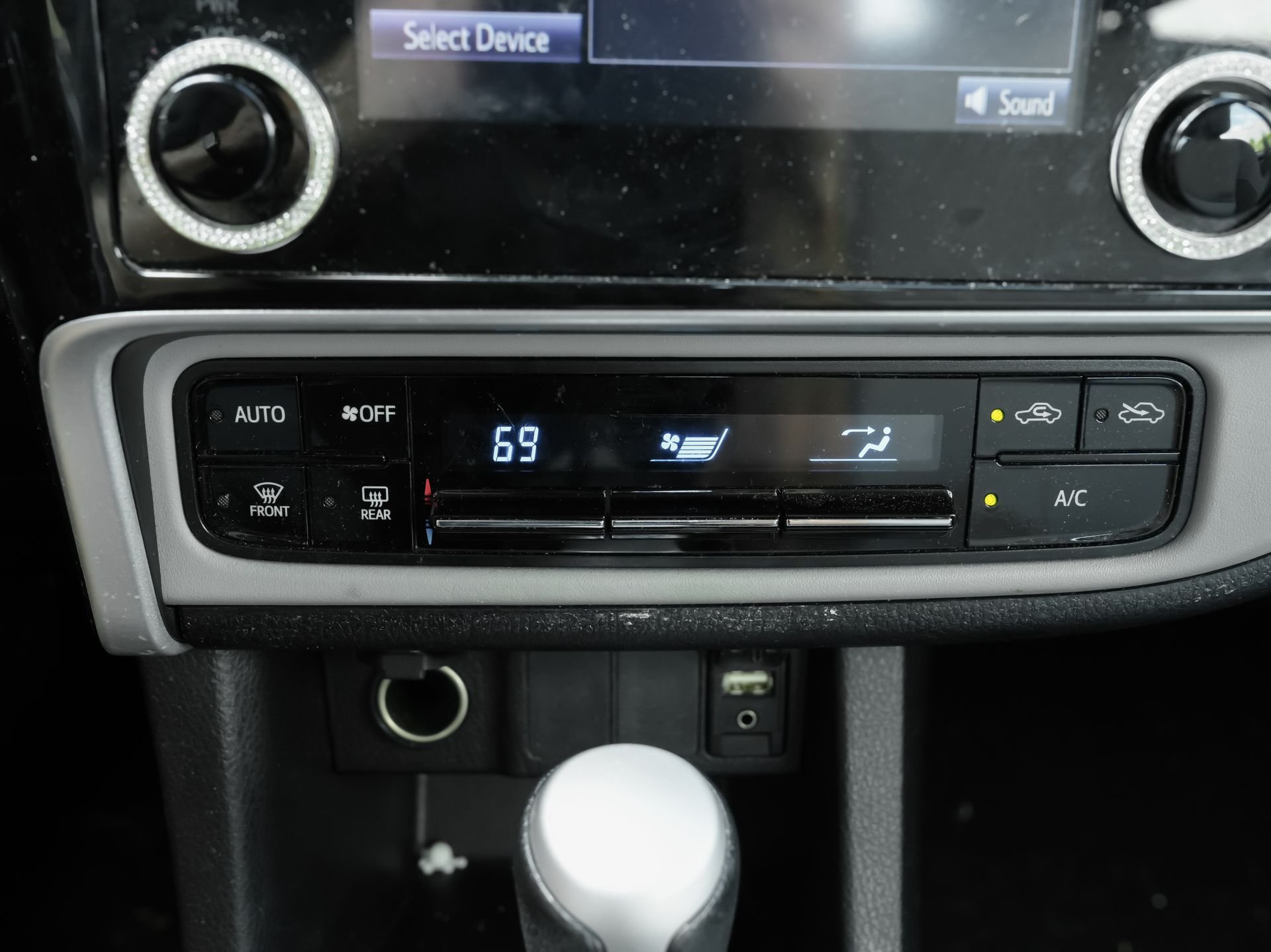Used 2019 Blue Toyota LE image 22