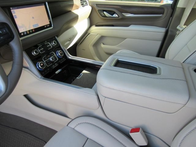 Used 2021 Beige GMC Denali image 18