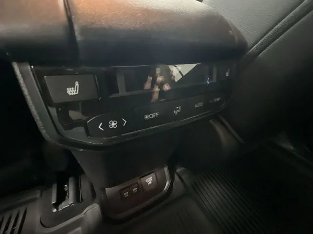 Used 2021 Blue Toyota Platinum image 23