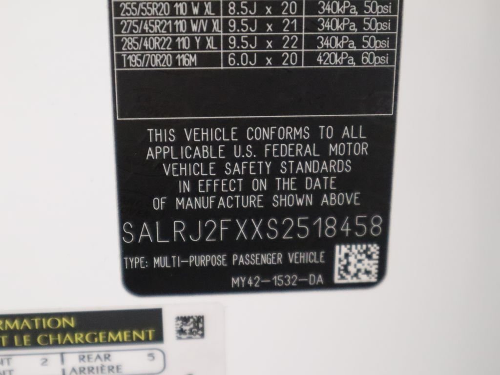 Used 2025 Fuji White Land Rover S image 37