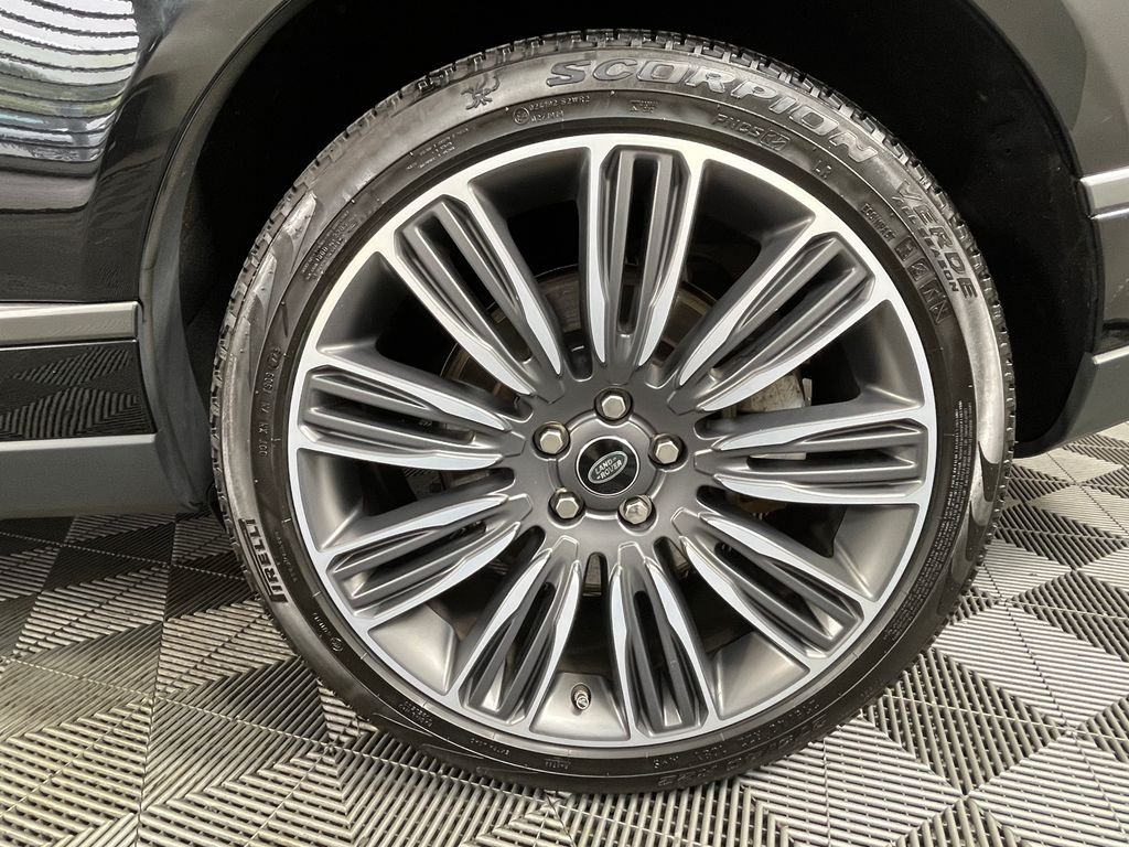 Used 2021 Black Land Rover Westminster image 15