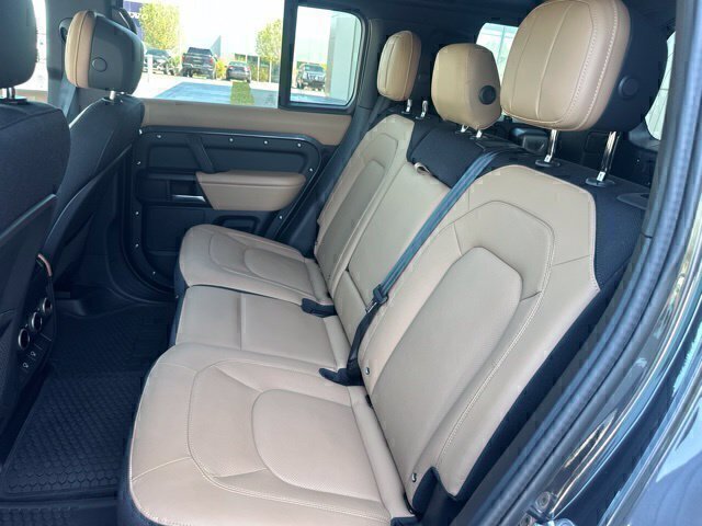 Certified Used 2025 Gray Land Rover V8 image 10