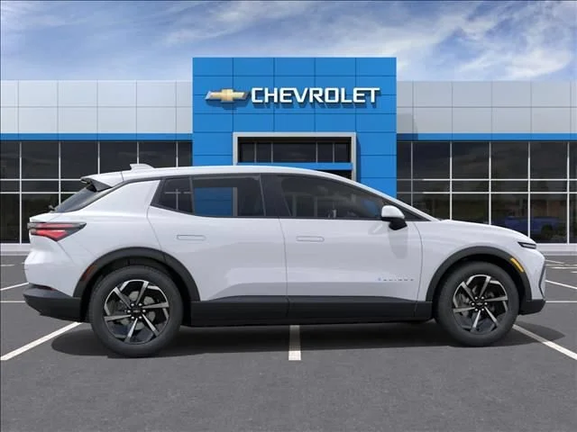 New 2026 Summit White Chevrolet LT image 5