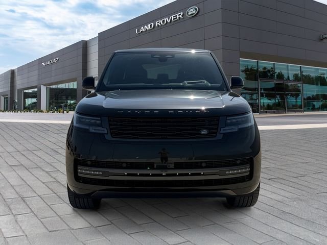 New 2026 Santorini Black Land Rover SE image 8