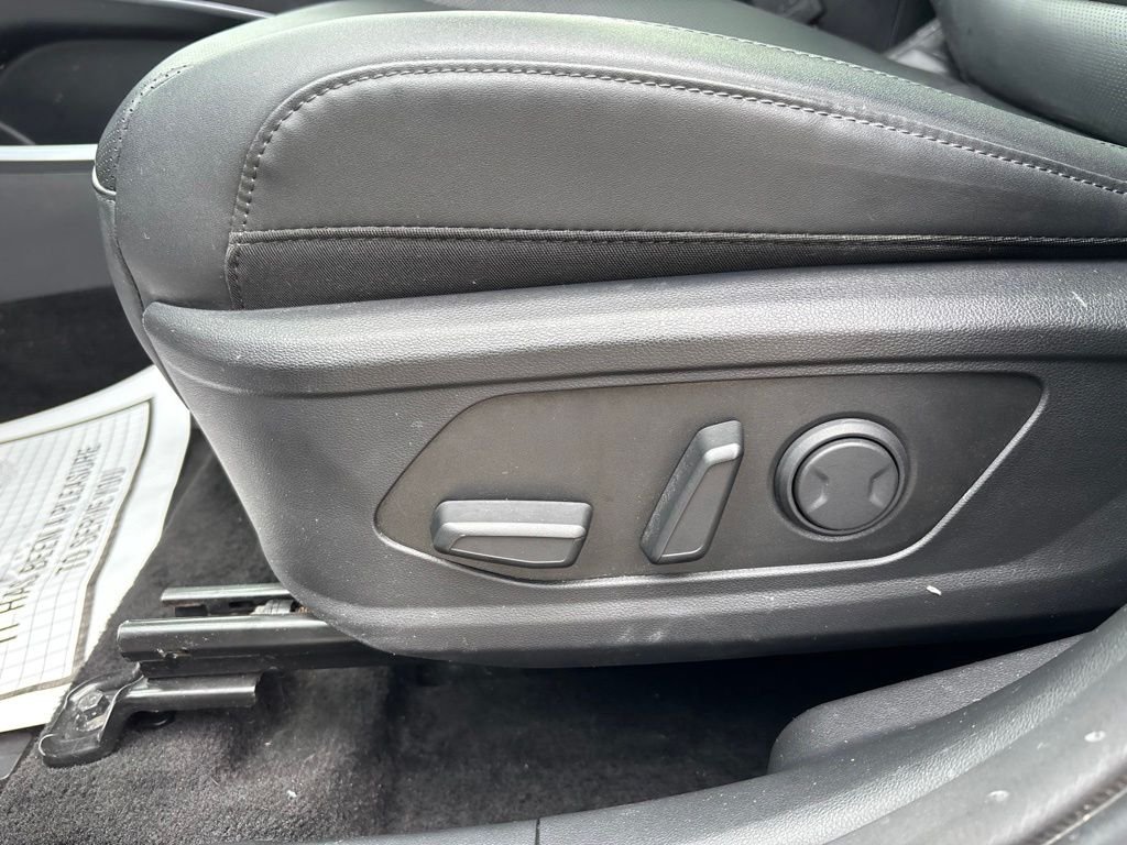 Certified Used 2024 Silver Hyundai SEL Convenience image 21