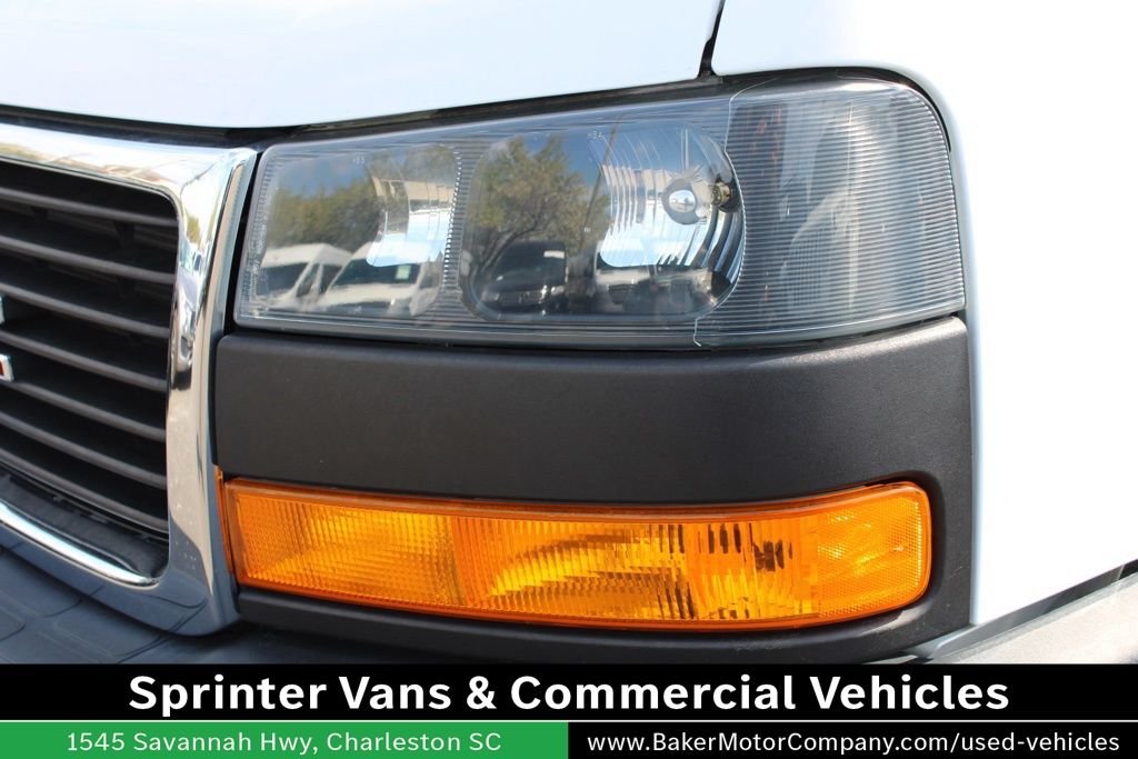 2023 GMC Savana Cargo Work Van - Photo 14