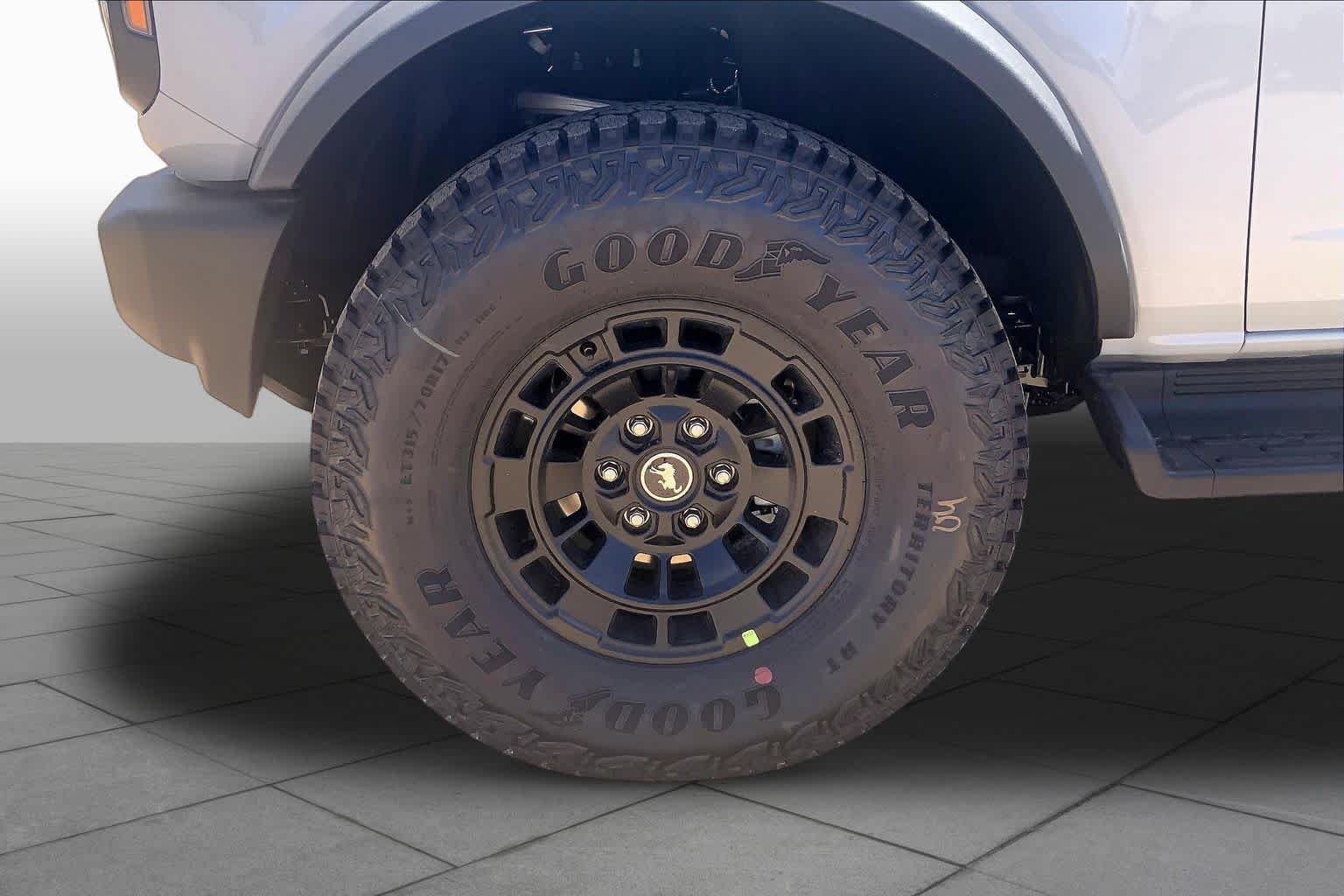 New 2026 Avalanche Gray Ford Outer Banks® image 11