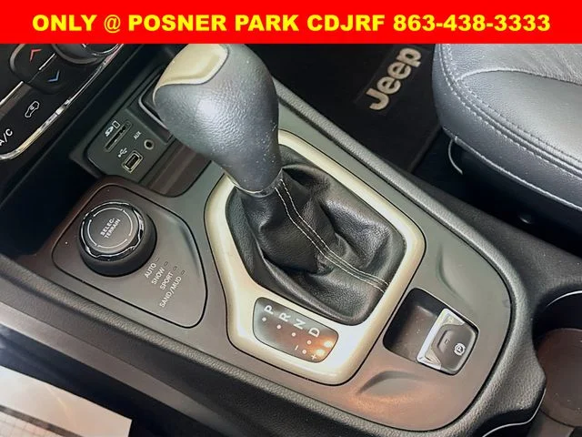 Used 2014 Red Jeep Trailhawk 4x4 image 17