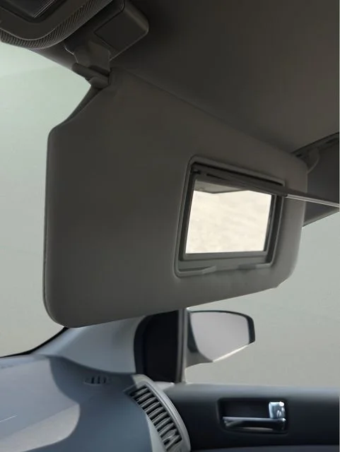 Used 2010 Silver Nissan 2.0 SR image 27