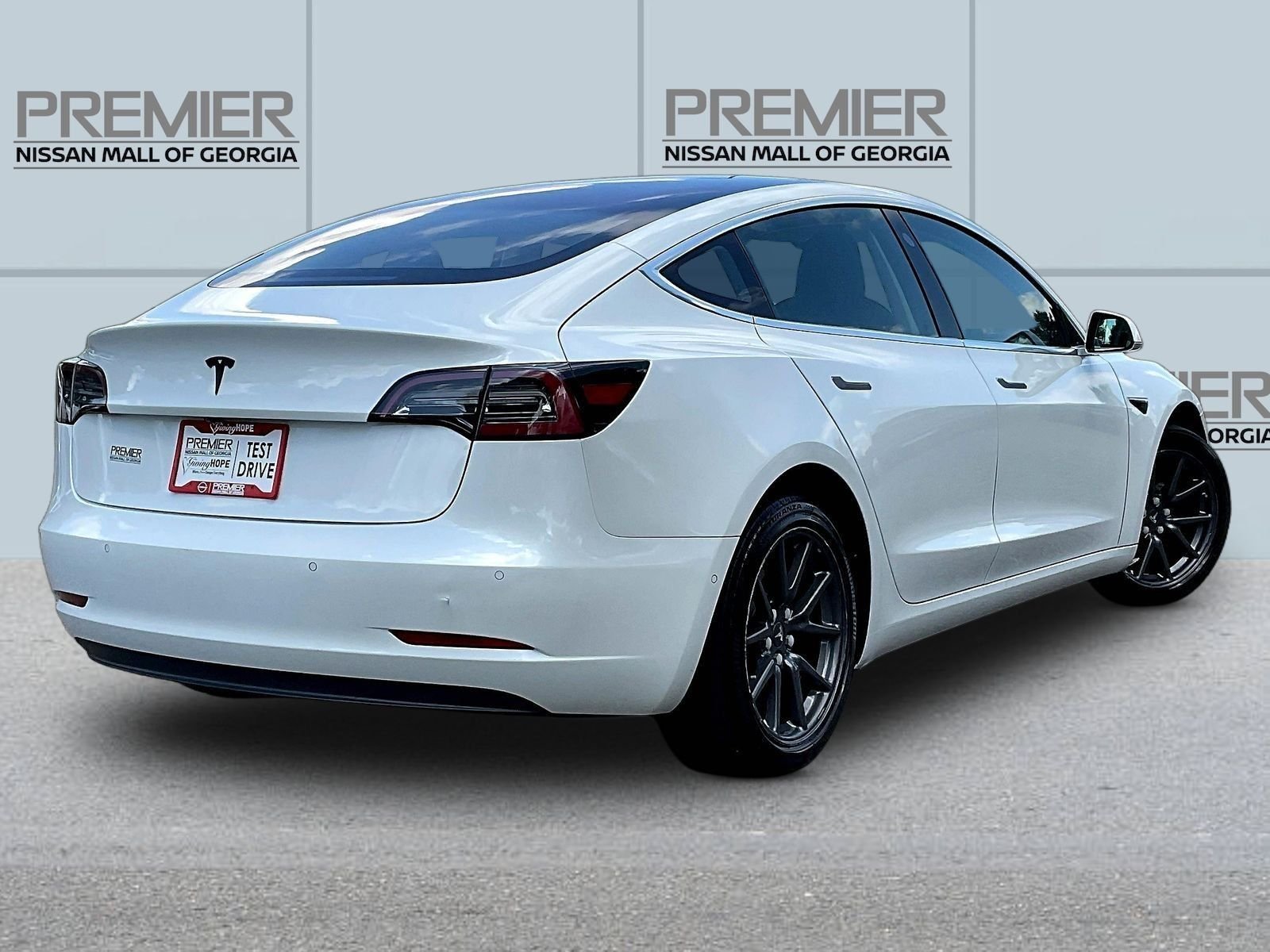Used 2018 White Tesla Long Range image 7