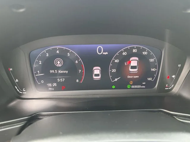 Used 2025  Honda LX image 12