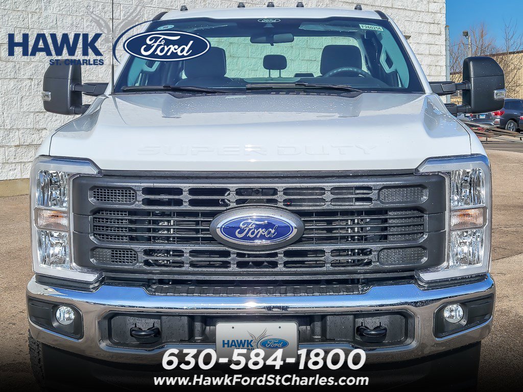 New 2026 Oxford White Ford F-250® XL image 4