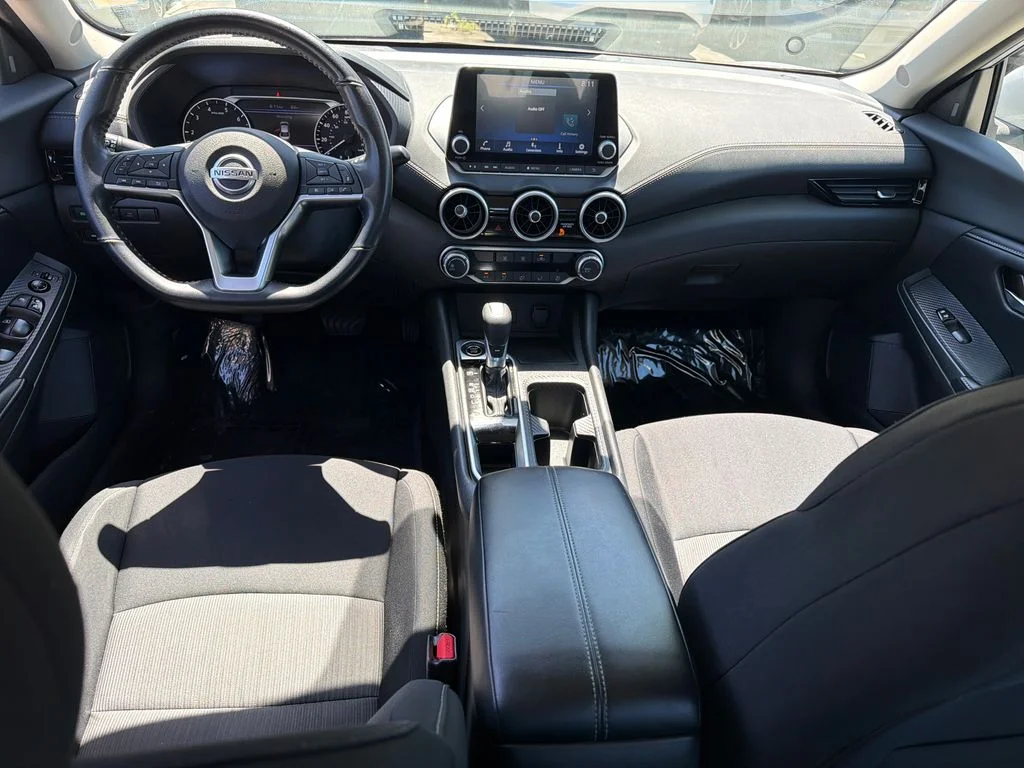 Used 2022 Silver Nissan SV image 18