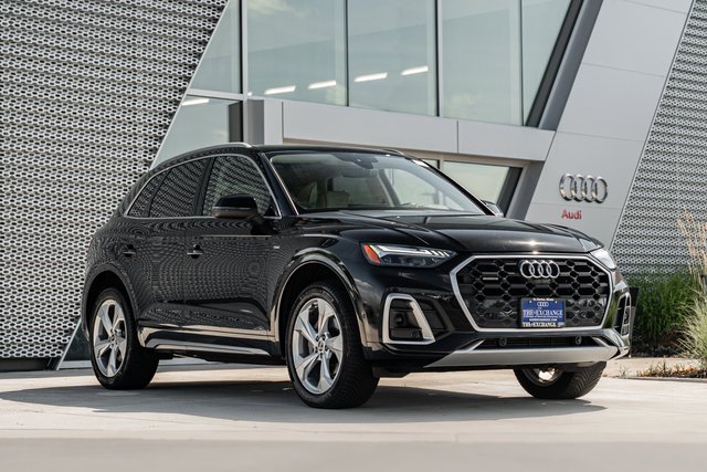 2022 Audi Q5 S line Prestige