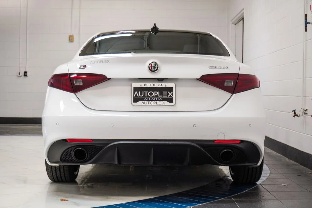 Used 2022 White Alfa Romeo Veloce image 41