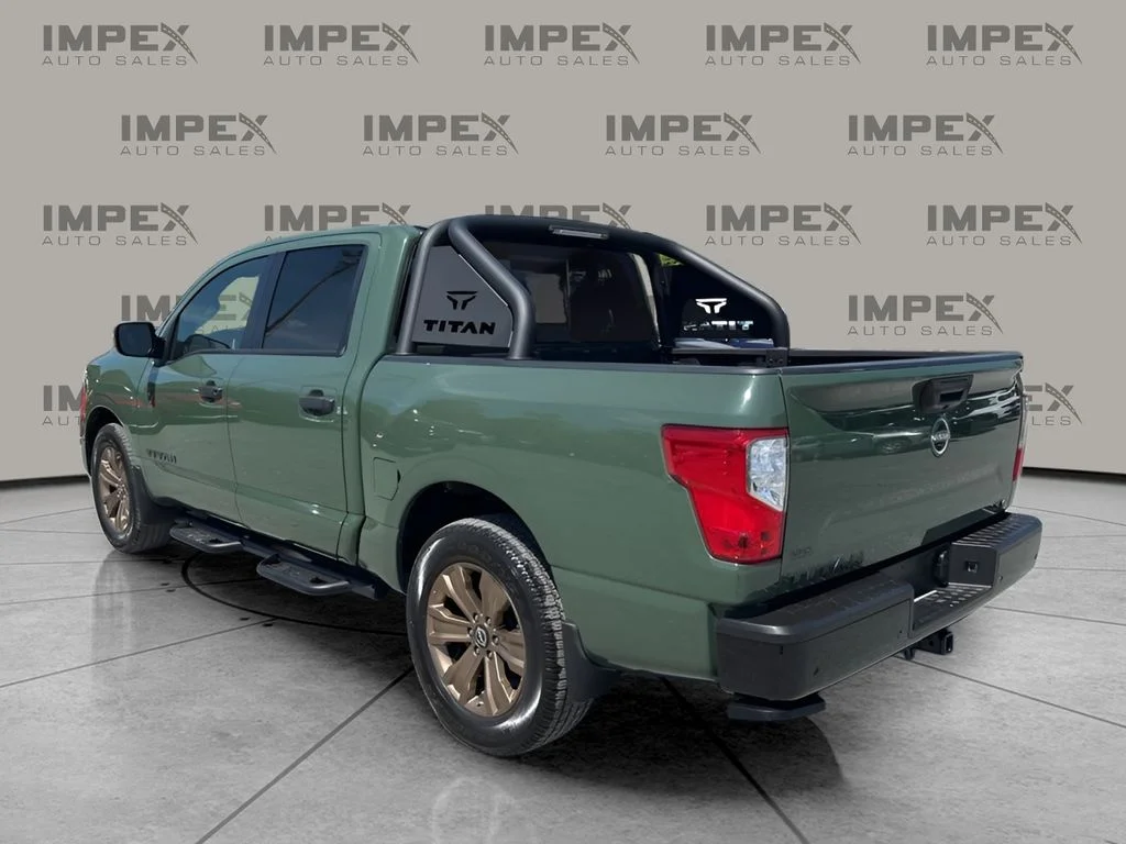 Used 2024 Green Nissan SV image 3
