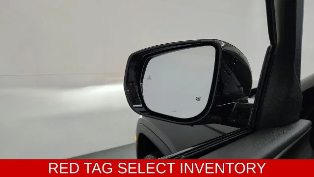 New 2026 Diamond Black Crystal Pearl-Coat Exterior Paint Jeep Laredo Altitude image 12
