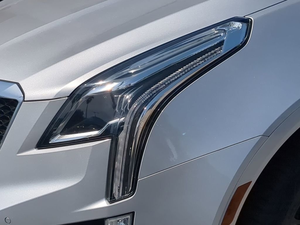 Used 2020 Silver Cadillac Sport image 8