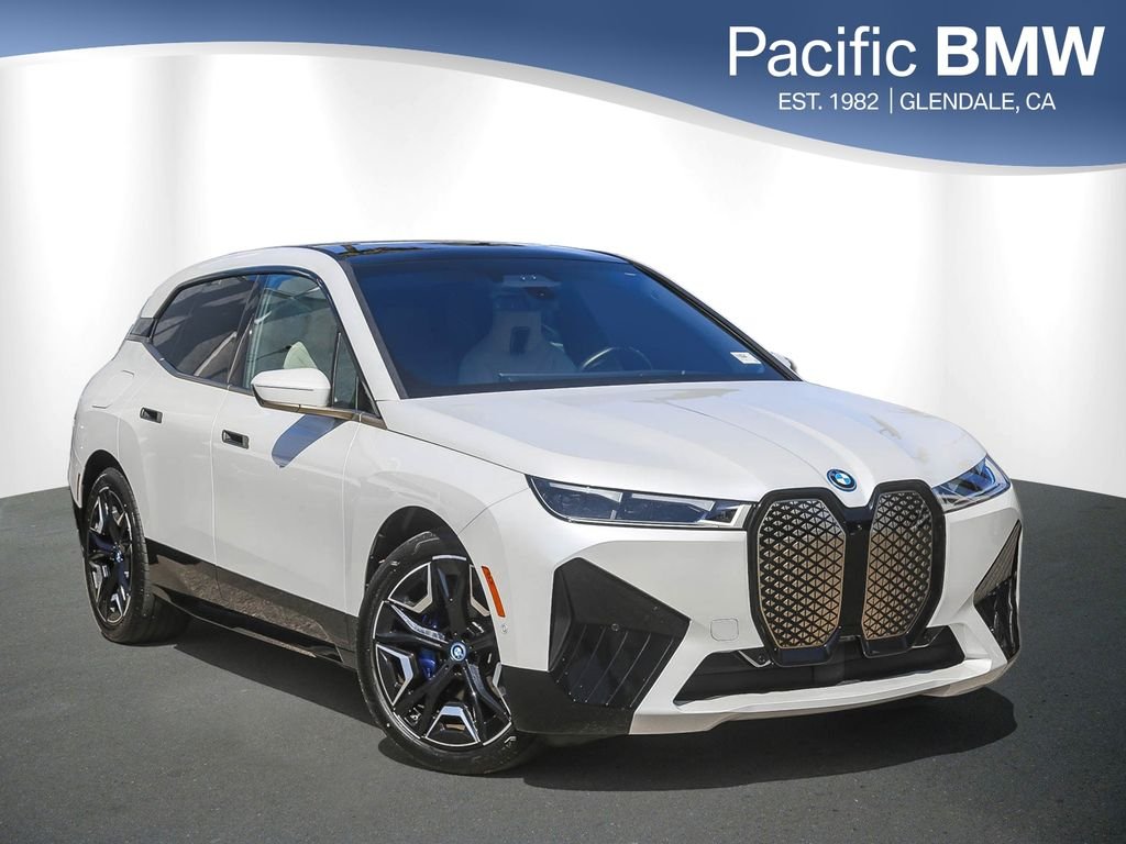 2023 BMW iX xDrive50's photo