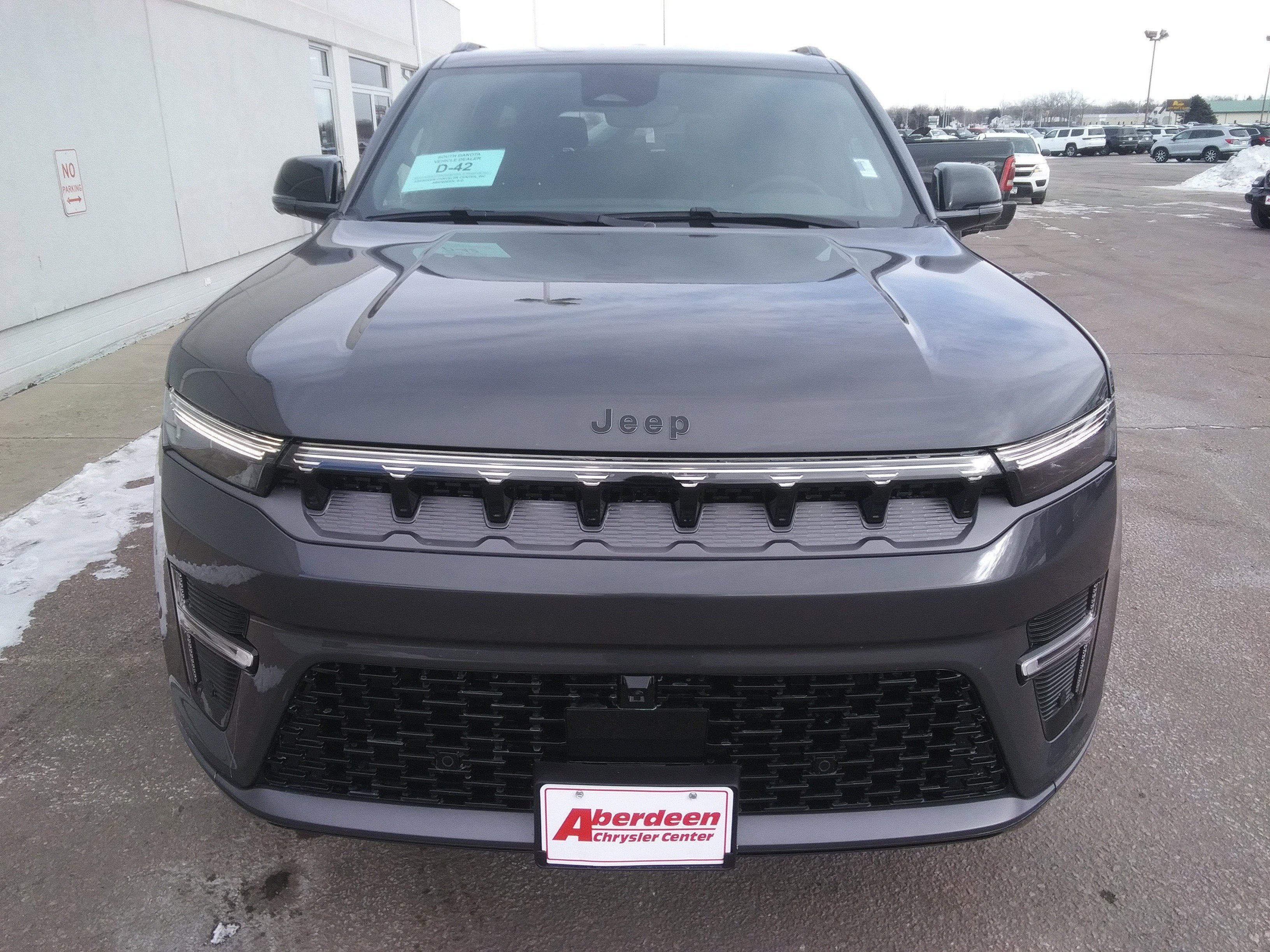 New 2026 Baltic-Gray Metallic Clear-Coat Exterior Paint Jeep Limited Altitude image 3