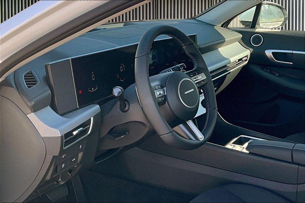 New 2026 Serenity White Hyundai SEL Sport image 7