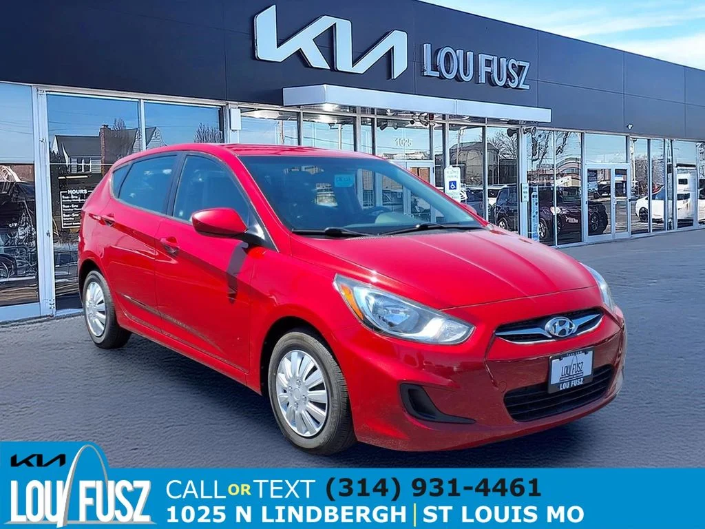 2013 Hyundai Accent GS 5-Door 6-Speed Automatic's photo