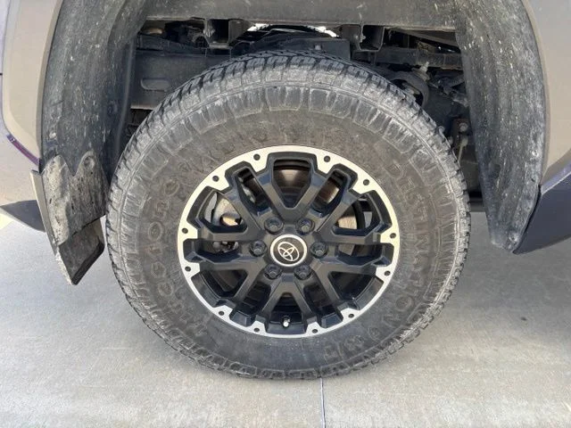 Used 2023  Toyota SR5 image 7