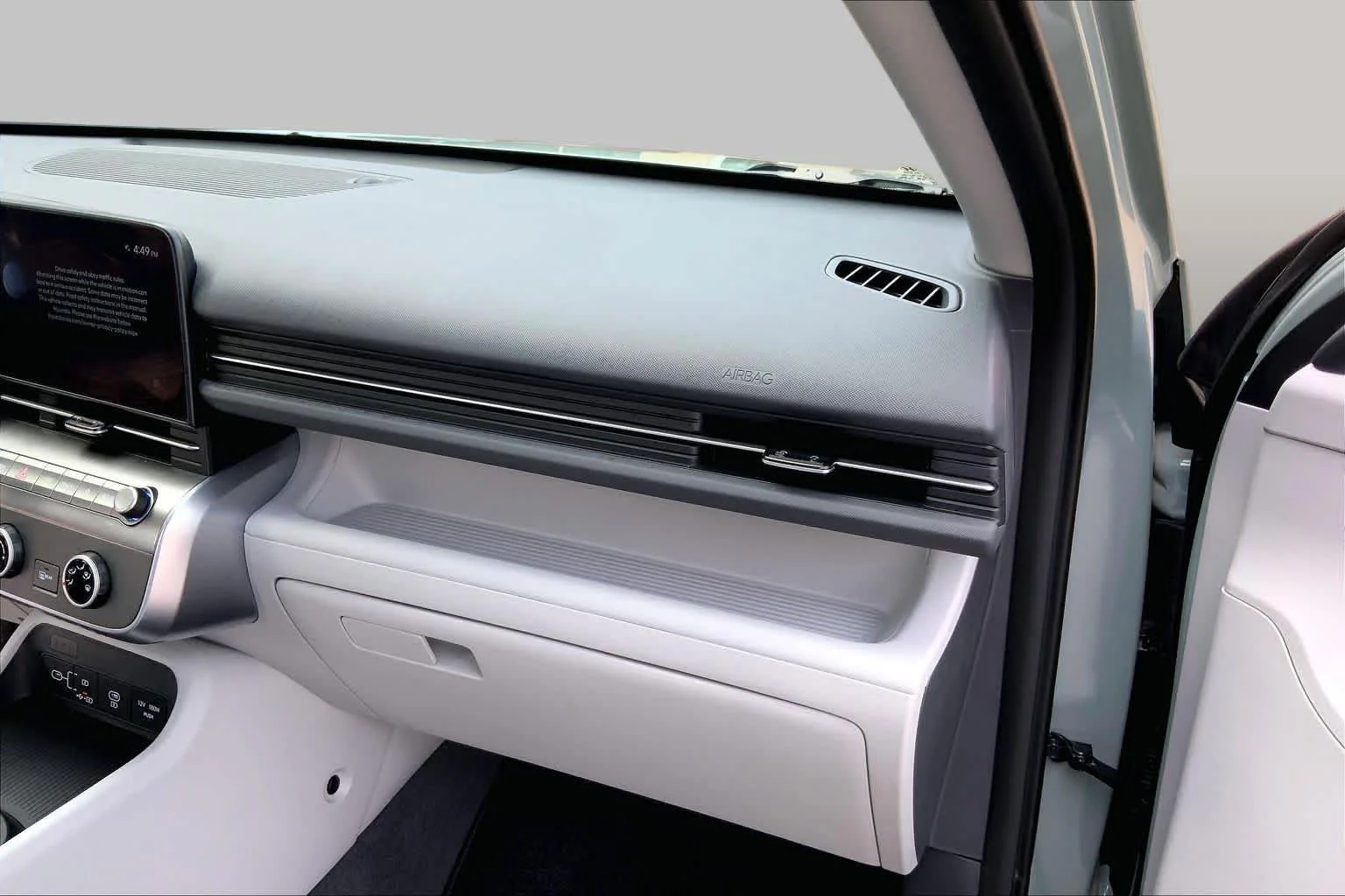 Used 2026 Mirage Green Hyundai SE image 18