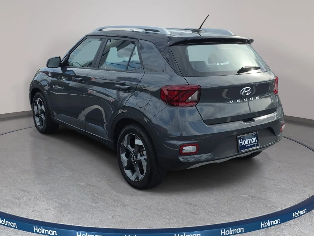 Used 2024 Gray Hyundai Limited image 8