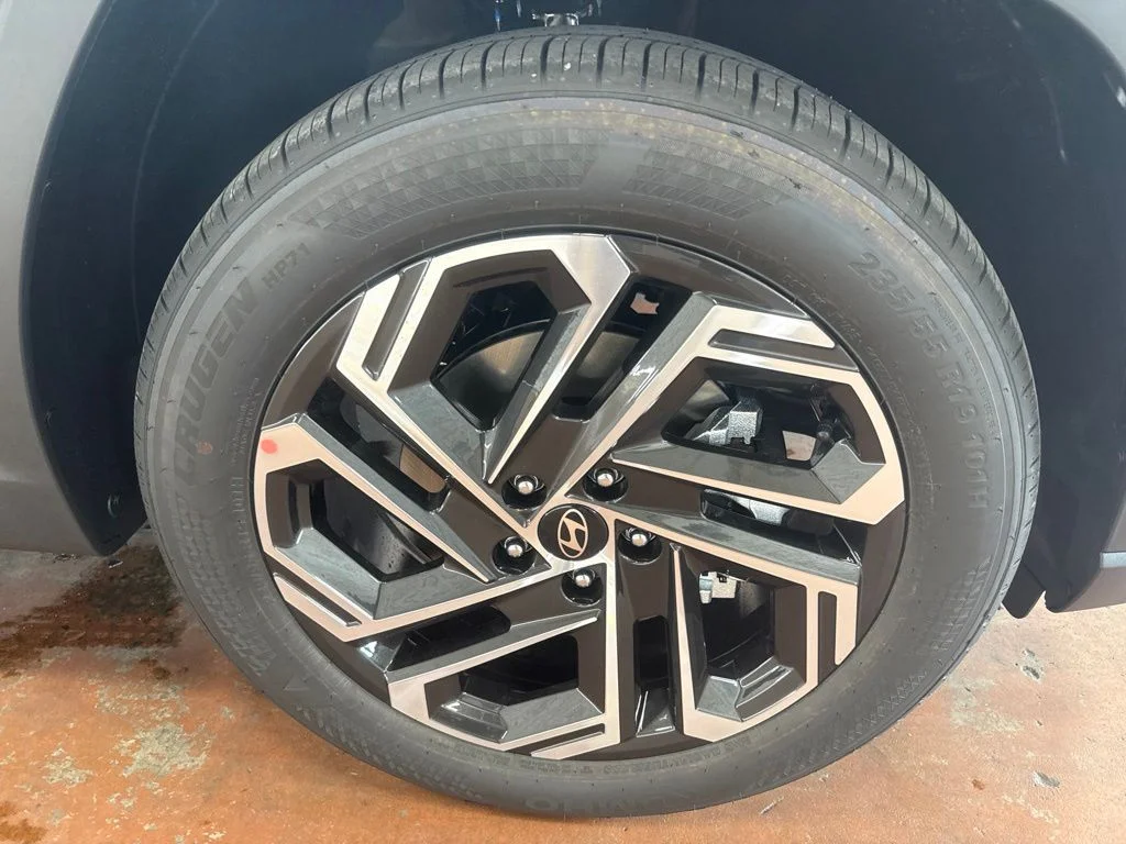 New 2026 Phantom Black Hyundai SEL Plus image 11