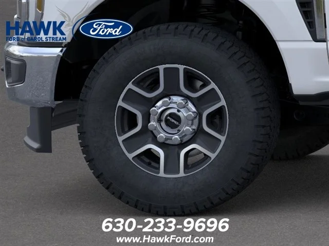 New 2026 Star White Metallic Tri-Coat Ford F-250® Lariat® image 19
