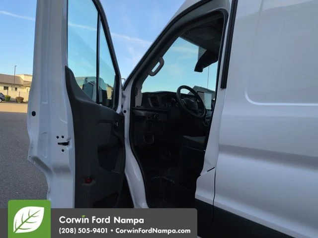 New 2026 Oxford White Ford Base image 9