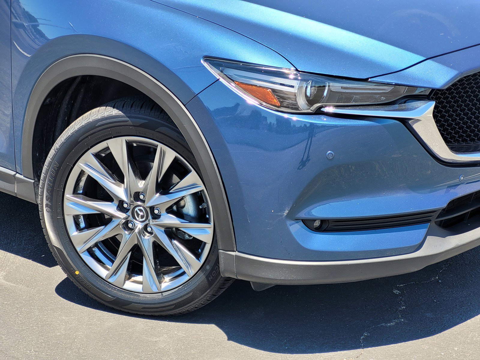 Used 2019 Eternal Blue Mica Mazda Signature image 9