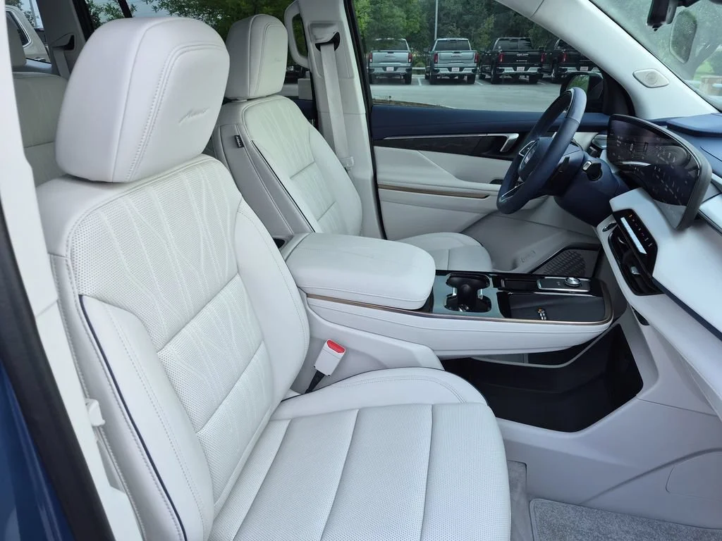 New 2026 Ocean Blue Metallic Buick Avenir image 38
