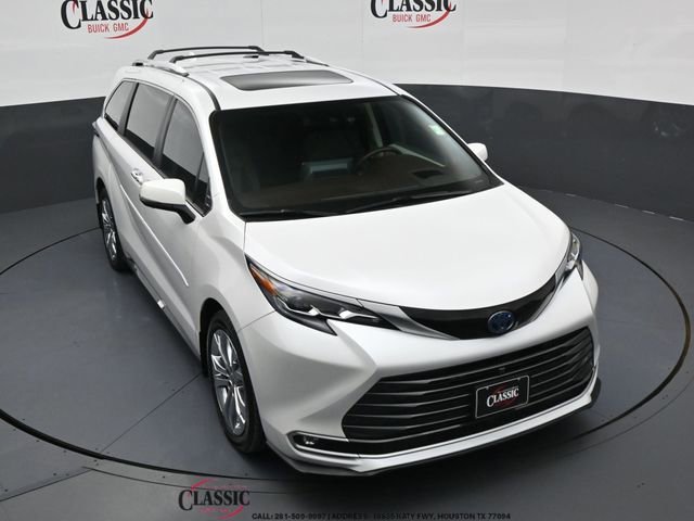 2024 Toyota Sienna Platinum 7-Passenger FWD Minivan Front-Wheel Drive