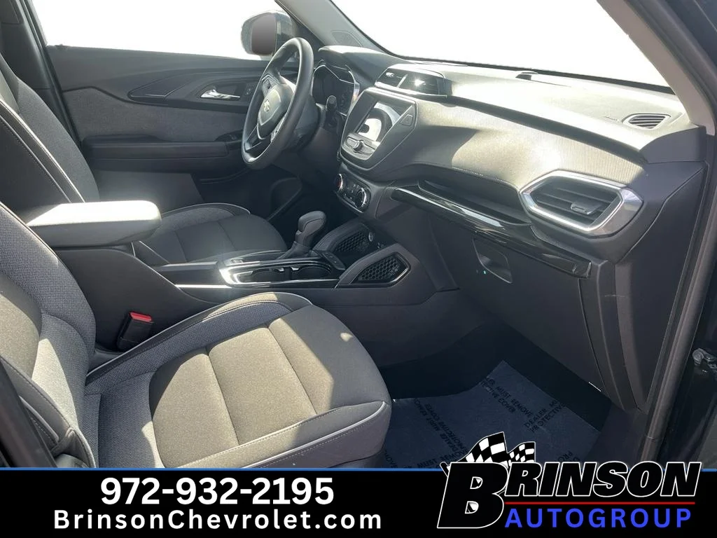 Certified Used 2023 Mosaic Black Metallic Chevrolet LT image 4