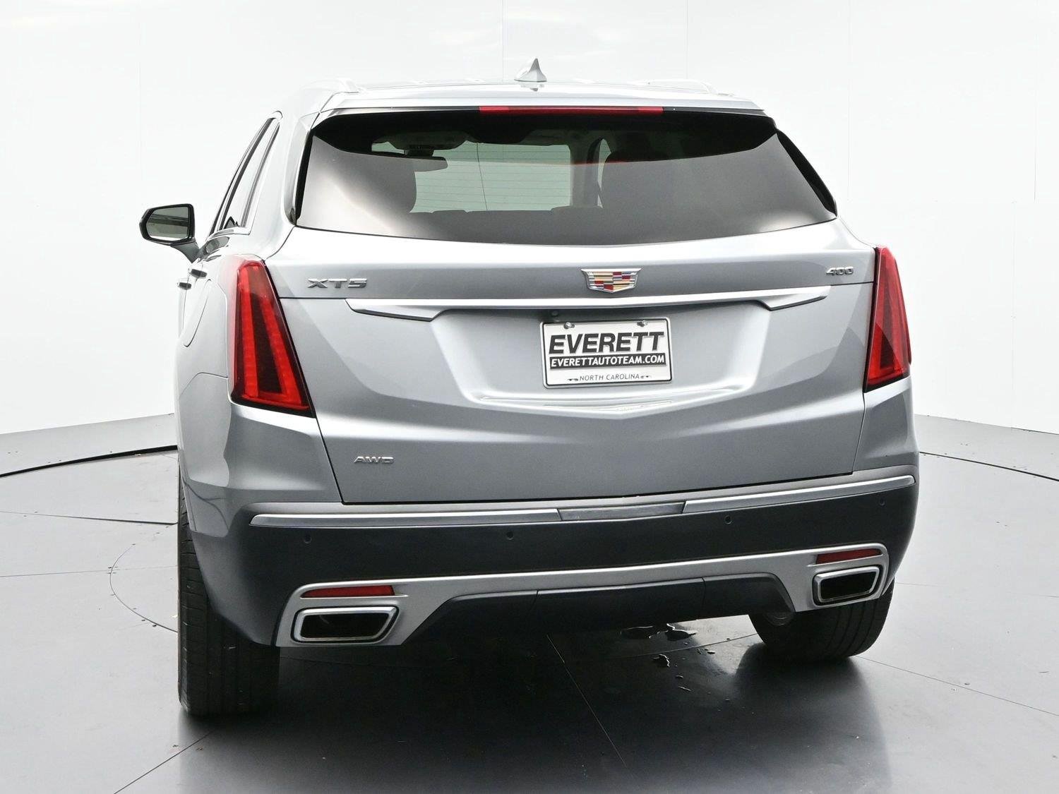 Used 2024 Argent Silver Metallic Cadillac Premium Luxury image 6