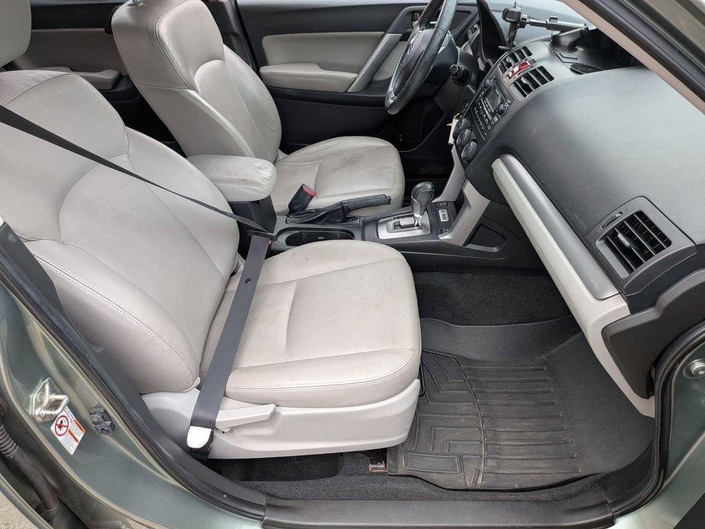 Used 2014 Green Subaru 2.5i Limited image 37
