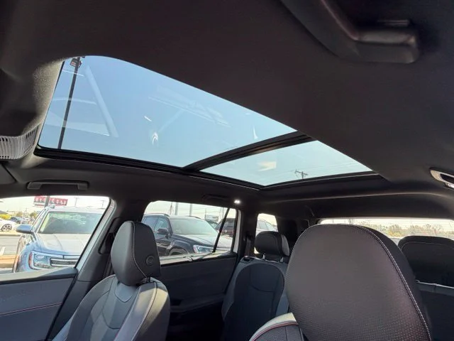 New 2027 Opal White Pearl Volkswagen 2.0T SEL image 12