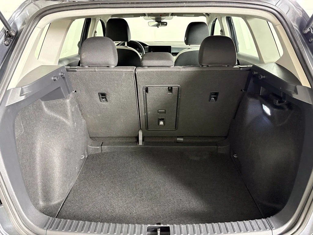 Used 2025 Gray Volkswagen 1.5T S image 18