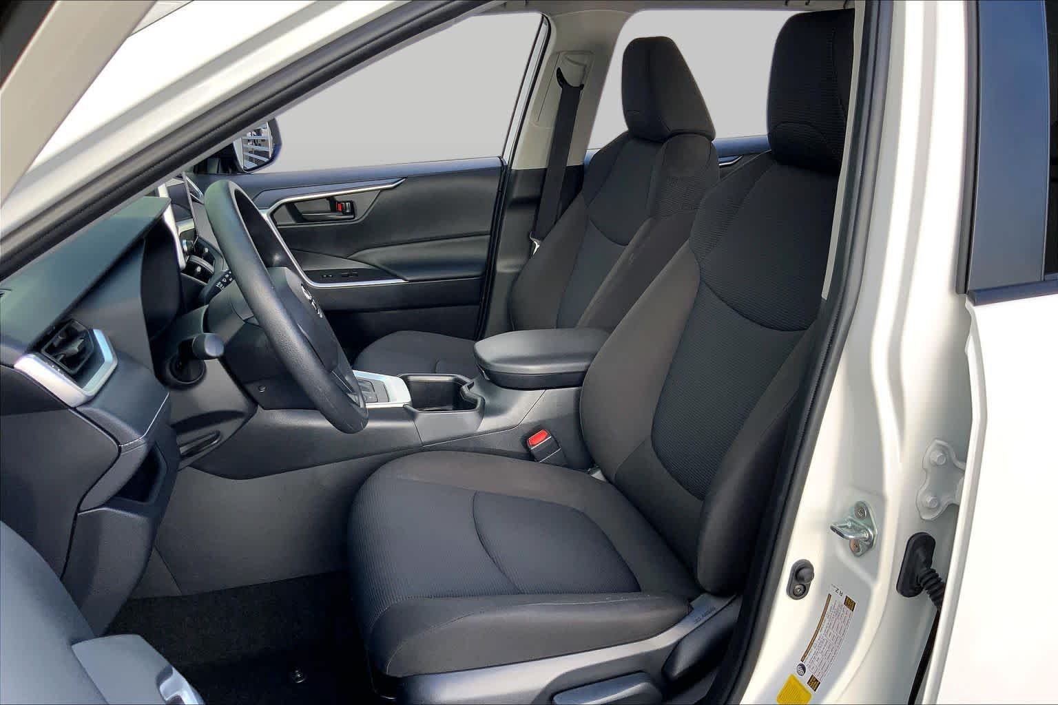 Used 2024 Ice Cap Toyota Hybrid LE image 7