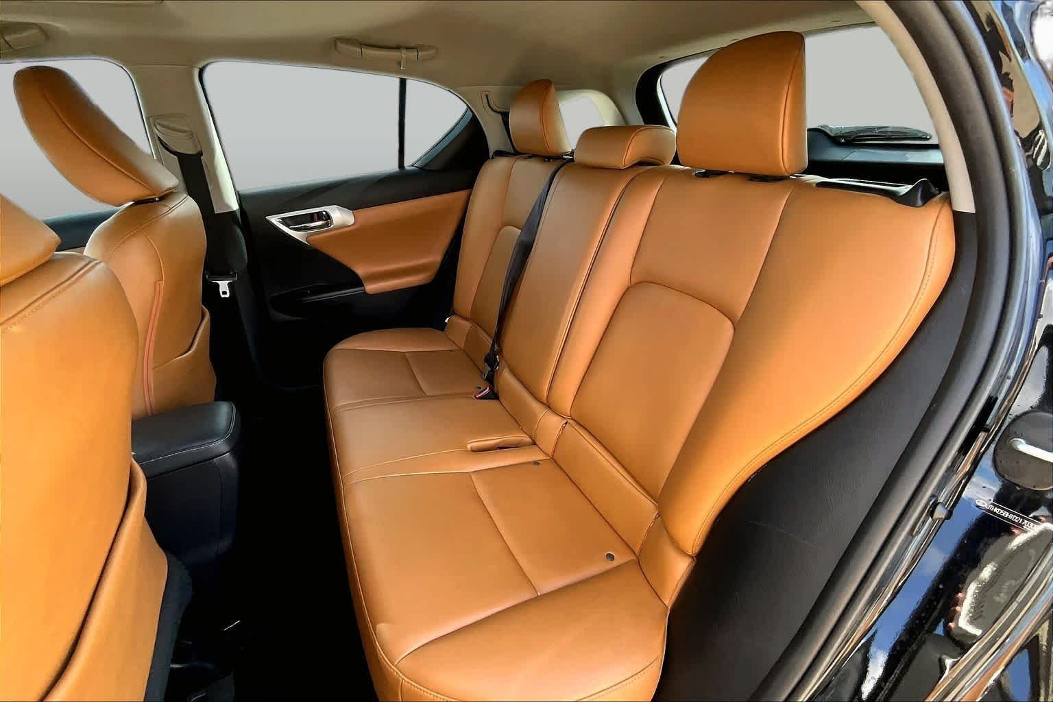 Used 2013 Obsidian Lexus Hybrid image 19