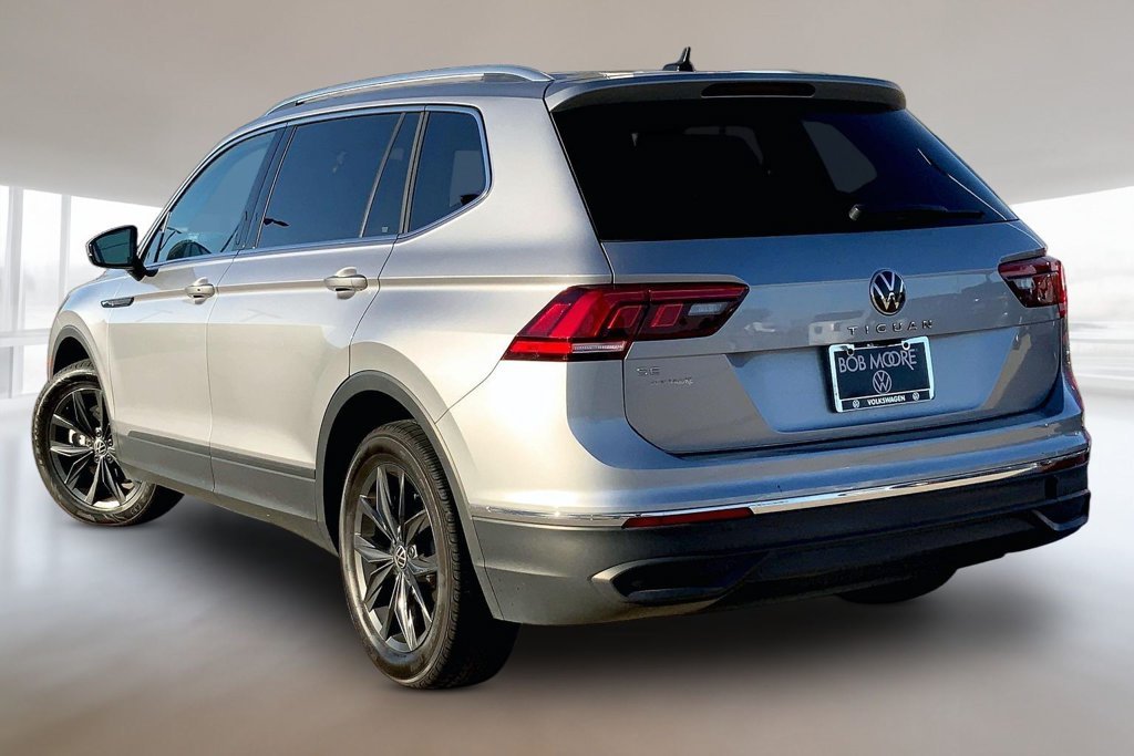 Certified Used 2024 Pyrite Silver Metallic Volkswagen 2.0T SE image 13