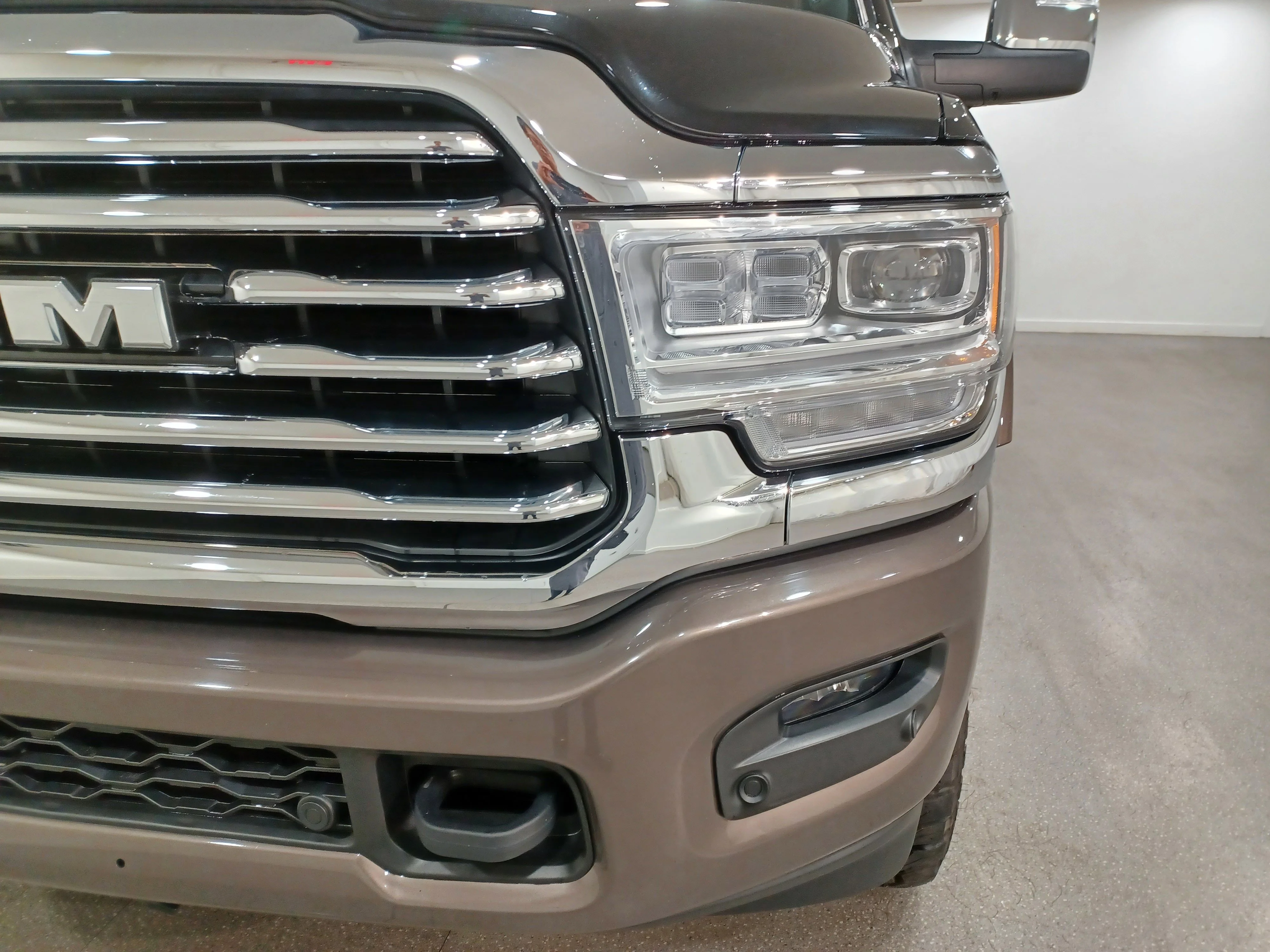 Certified Used 2024 Black Ram Limited Longhorn*6.7L Cummins | 35in Tires | Level | Nav | 360 Cam | Sunroof | Htd Whl | Pwr Boards image 5
