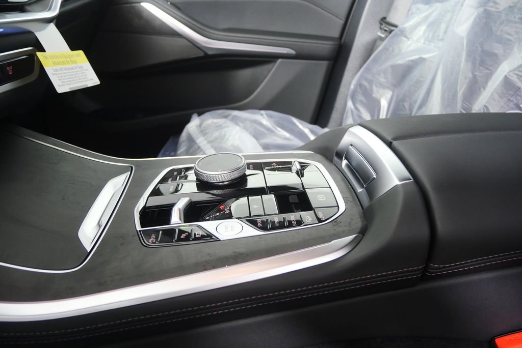 Used 2026 Dravit Grey Metallic BMW xDrive50e image 22